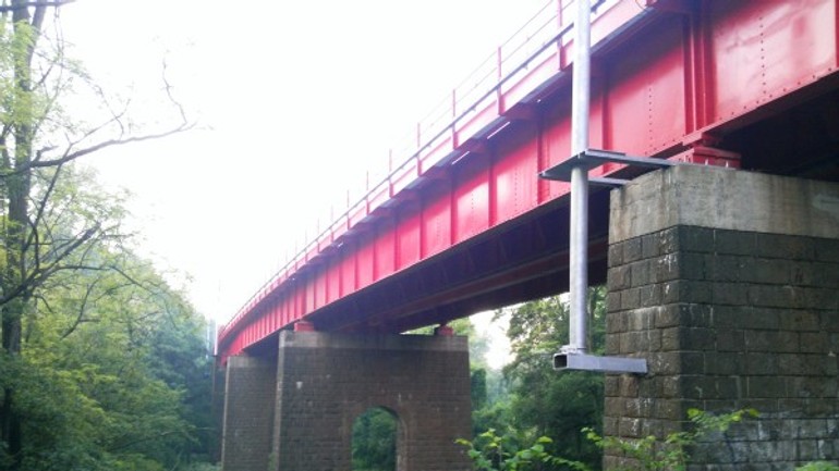 Video - pozrite sa, kde na železnej studničke spravia 100 nových parkovacích miest - Červený-most-600x450