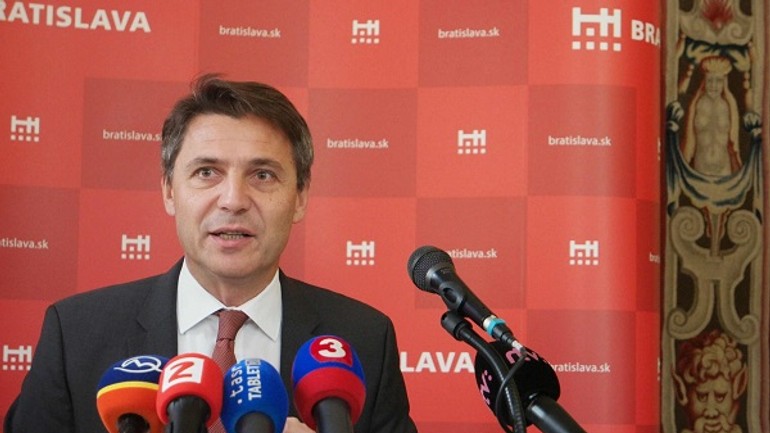 Nesrovnal: tender na prevádzkovateľa verejného osvetlenia nie je šitý na mieru - nesrovnal magistrat