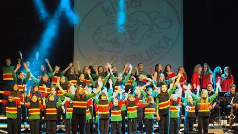 Ružinovčanom zaspievajú koledy deti z chorvátska - deti chorvatsko