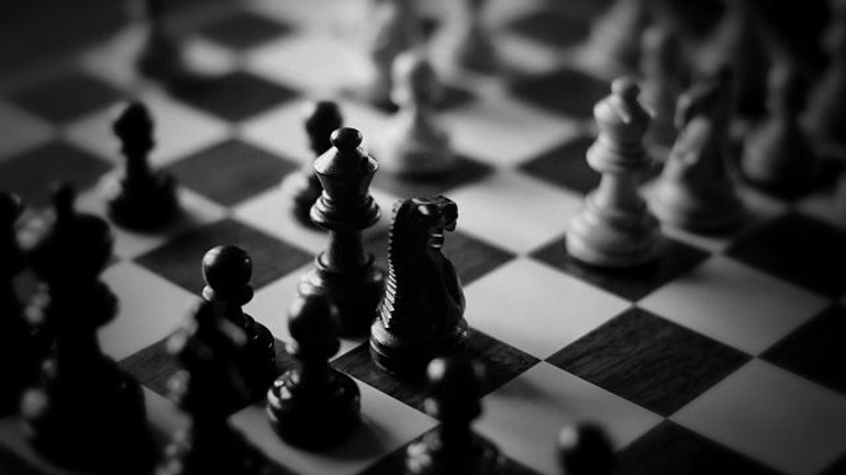 Nerváci šachisti si sem-tam strelili zaucho - sach