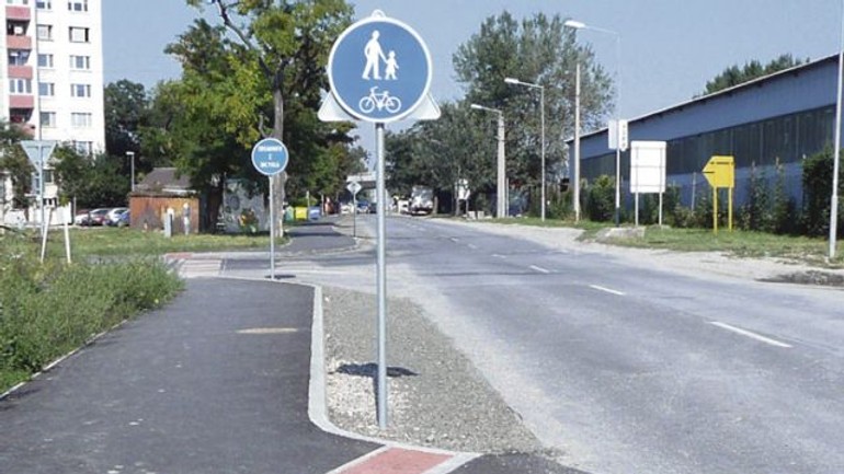 Nová cyklotrasa na kopčianskej má problémy, cyklistom sa veľmi nepáči - Kopcianska1