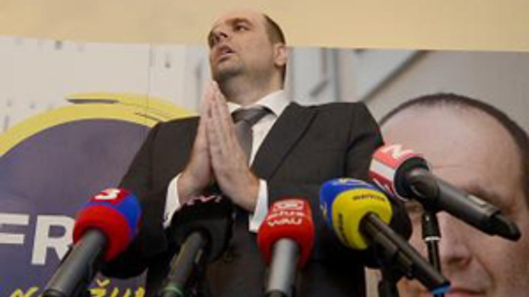 Predsedom bratislavského kraja sa opäť stal pavol frešo - freso_2kolo