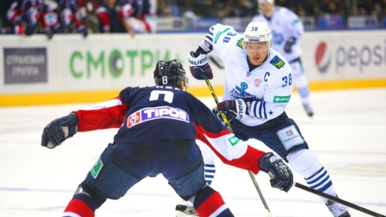 Hokejisti slovana sú pod dvoch zápasoch khl bez bodu - hcslovan_admiral