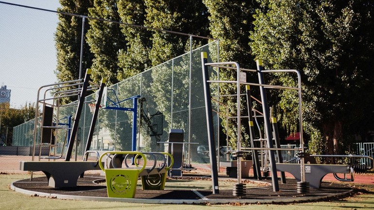 workoutové ihrisko SŠ Novohradská