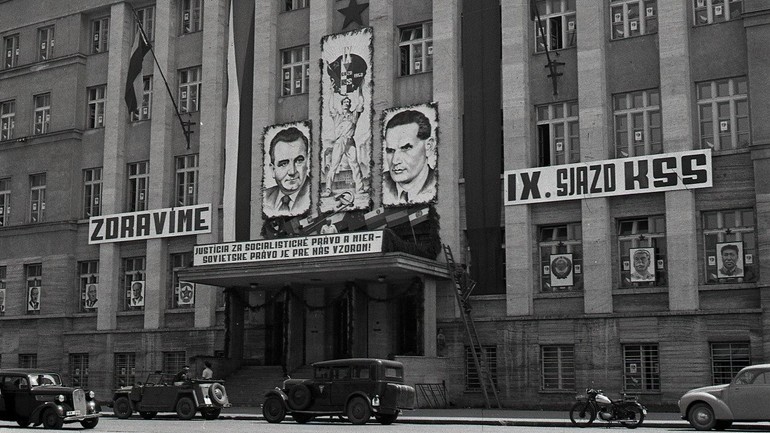 PREMENY BRATISLAVY Táto fotka je z čias,  keď v Justičáku vynášali rozsudky smrti aj za vymyslené zločiny