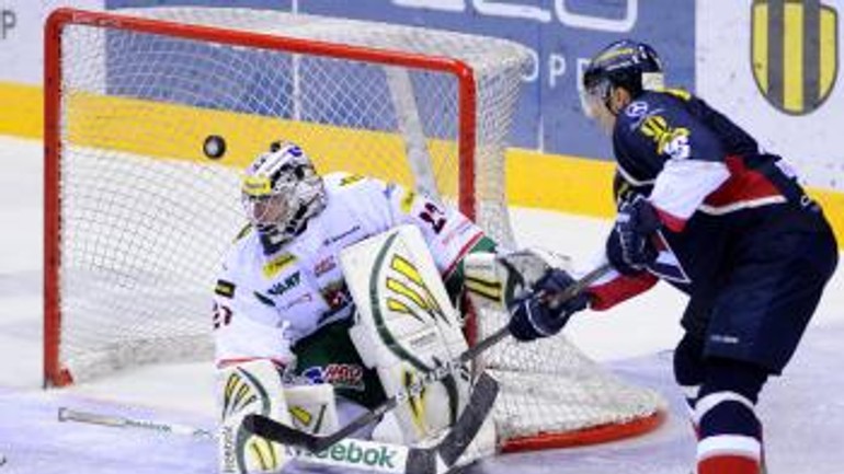 Hokejisti slovana zdolali vedúcu skalicu 7:3 - Slovan skalica1