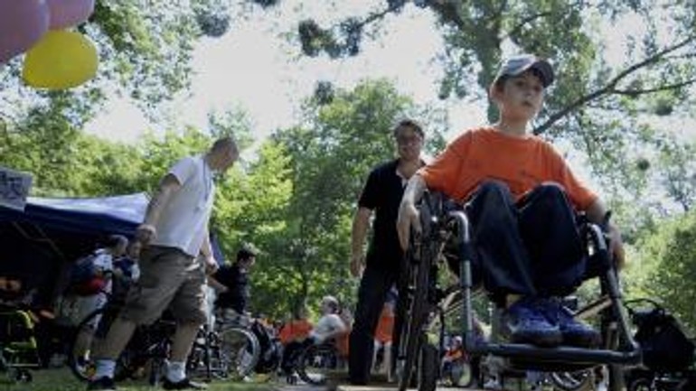 Zdravé deti si vyskúšali pocity hendikepovaných - Sad janka krala bezbarierovy sport4