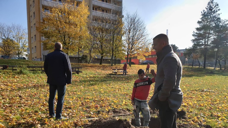 Výkopové práce v Dúbravke