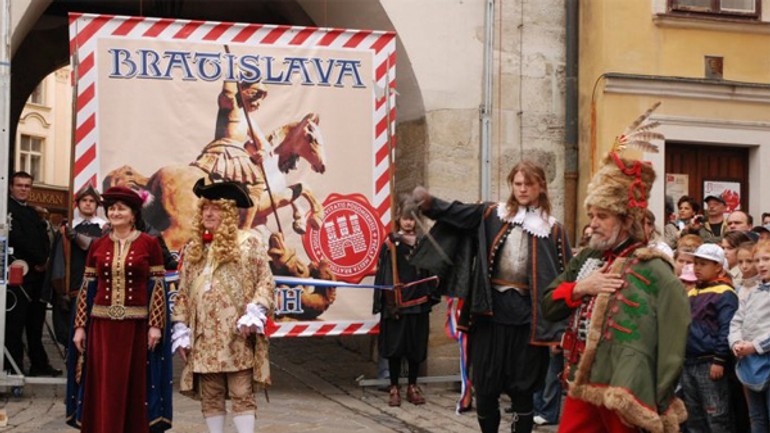 Bratislavu tento víkend čaká ďalšia skúška - opäť sa otvorí pre všetkých - ba_pre_vsetkych1