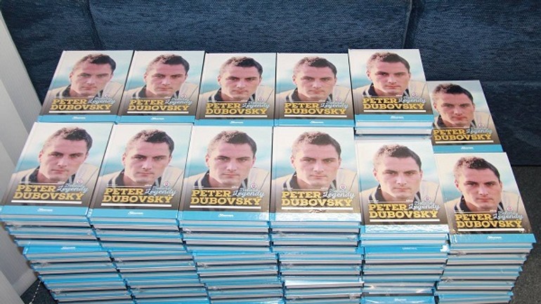 Pokrstili knihu o legendárnom futbalistovi petrovi dubovskom - Dubovsky1