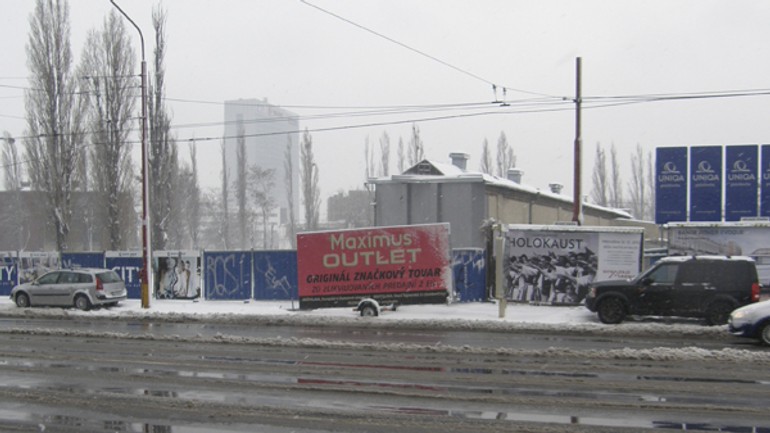 Reklamný vozík z chodníka neodtiahnu - vozik2