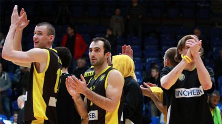 Basketbalisti interu postúpili do semifinále - bkinter4