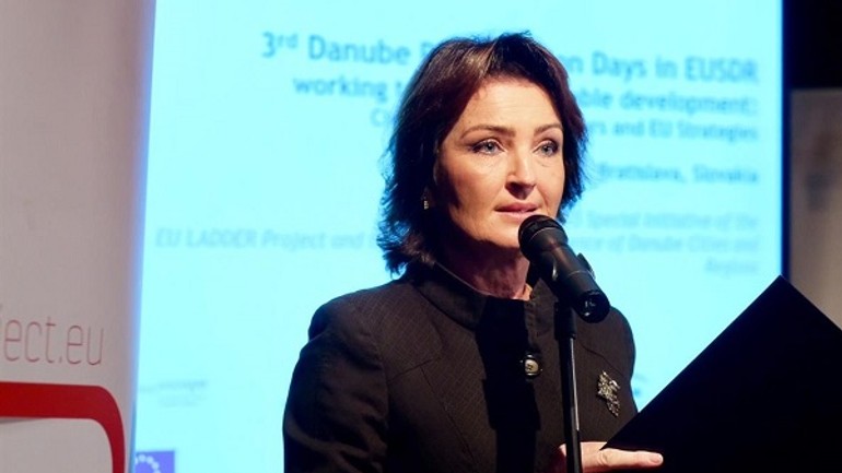 Nebude znášať dôsledky? farkašovská vysvetlila nesrovnalovi, prečo potopila zákaz hazardu - farkasovska