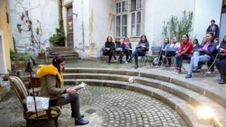 Foto: takto sa čítalo počas noci literatúry - t_10052017Noc_Literatury_6428099