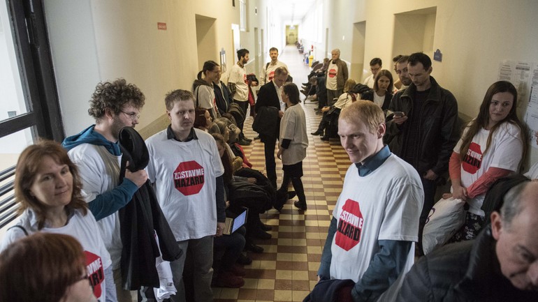 Pred súdnym pojednávaním o VZN o zákaze hazardu