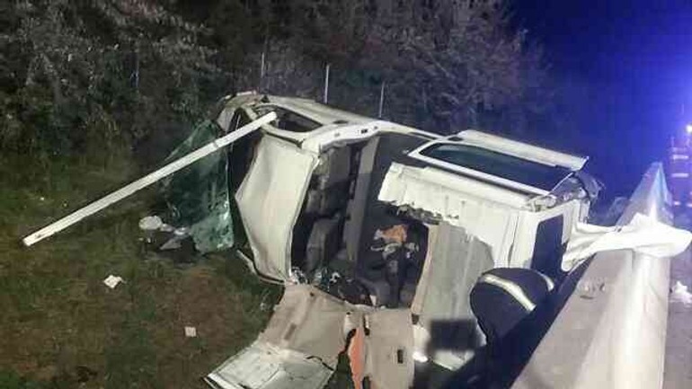 Nehoda dvoch dodávok na D2