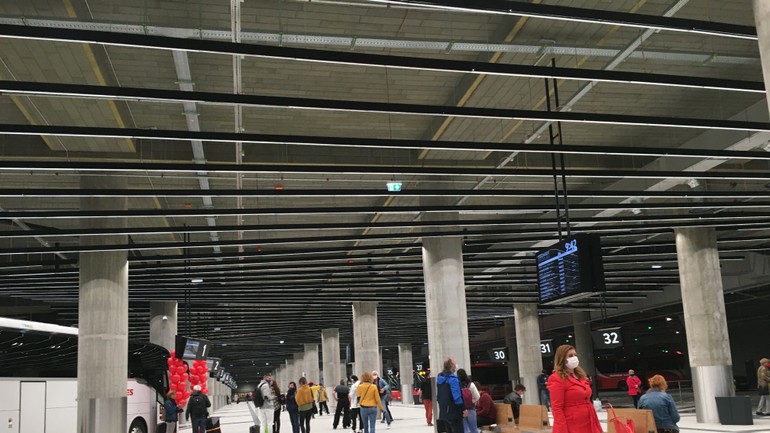 Autobusová stanica Nivy