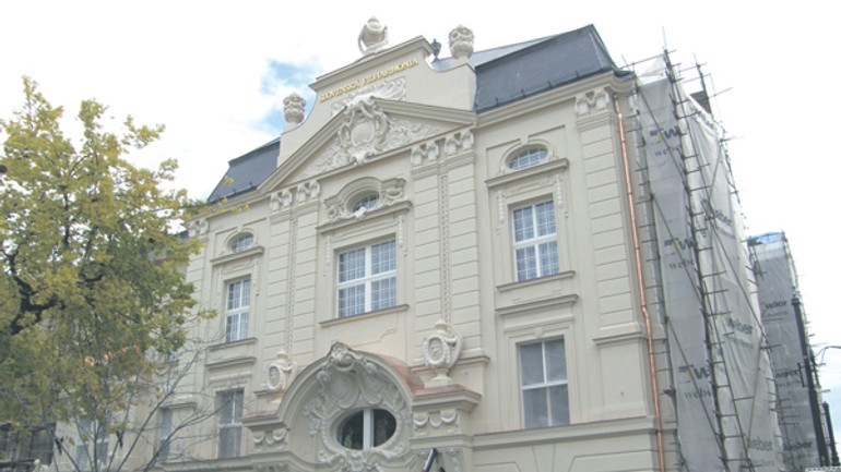 Reduta už odhalila časť novej fasády - Reduta1