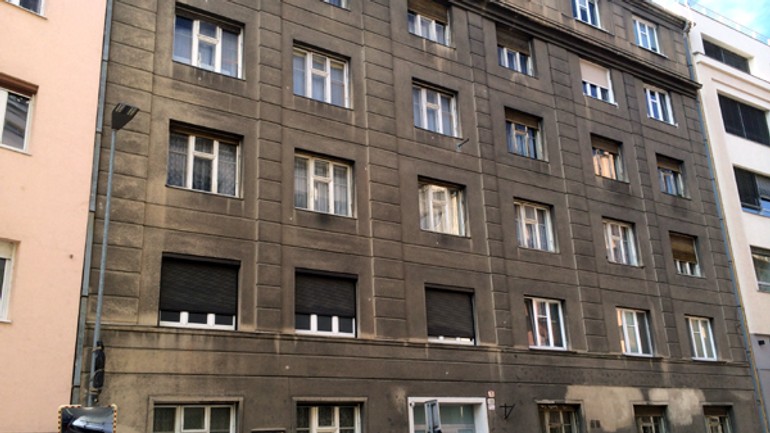 Nájomníci z medenej 35 si nemôžu kúpiť obecné byty, starostka je proti - medena35