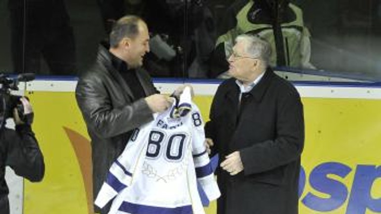 Hokejisti slovana prehrali doma po nájazdoch - Slovan bb1