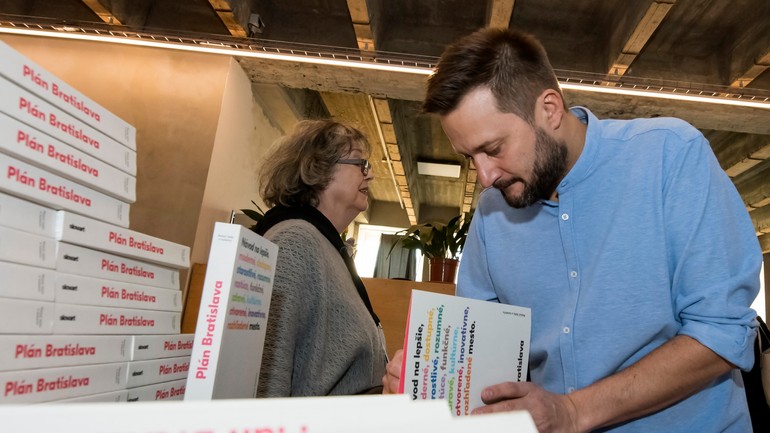 kandidát na primátora Matúš Vallo