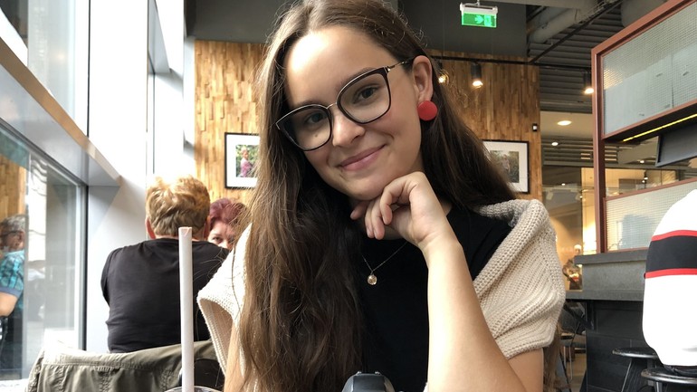 Viktória Šucháňová