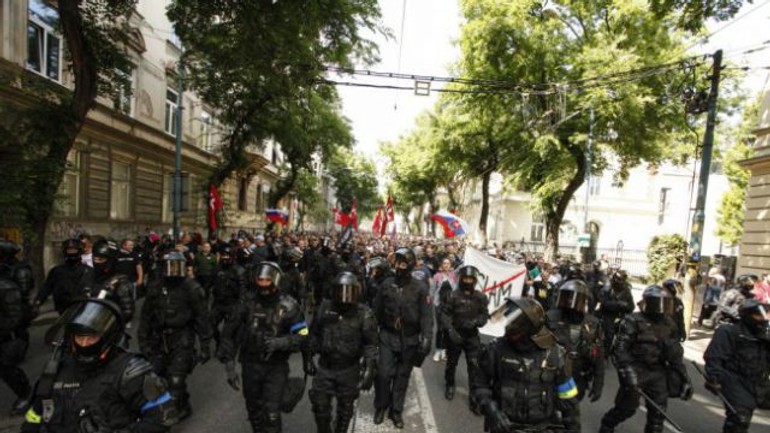 Pri povoľovaní pochodu extrémistov sme nezlyhali, tvrdí staré mesto - pochod_extremisti