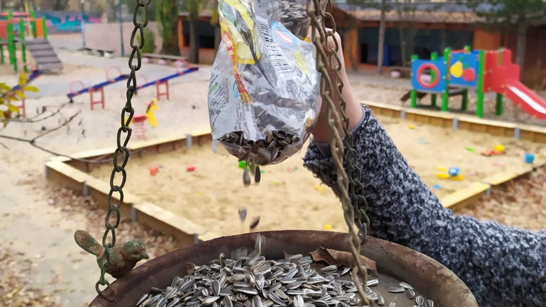 Vtáčie kŕmidlo Dúbravka