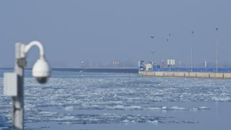 Lodná doprava od bratislavy po vodné dielo gabčíkovo je pozastavená - t_20170121_gabc_09398051