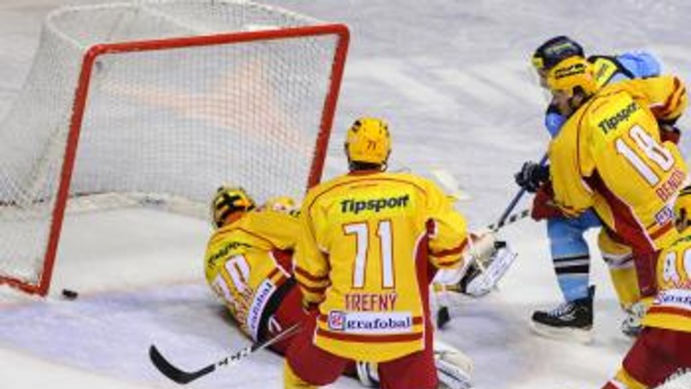 Hc slovan nedal trenčínu šancu, vyhral 3:0 - Slovan tn1