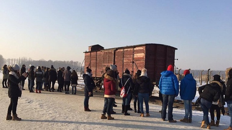 Župa pokračuje v akciách: v pondelok cesta do osvienčimu aj natálka - osv
