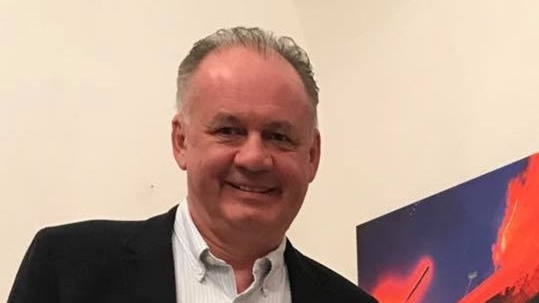 Prezident Kiska na výstave Varho: Jedna nekonečnina