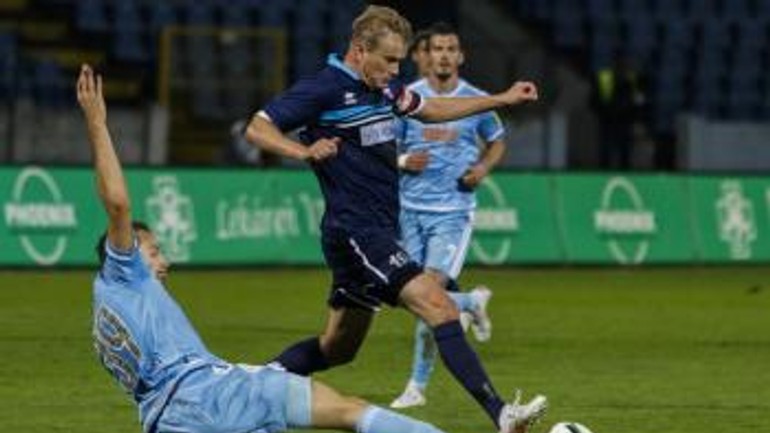 Futbalisti slovana bratislava zdolali zlaté moravce 2:0 - skslovan_ZM_2015