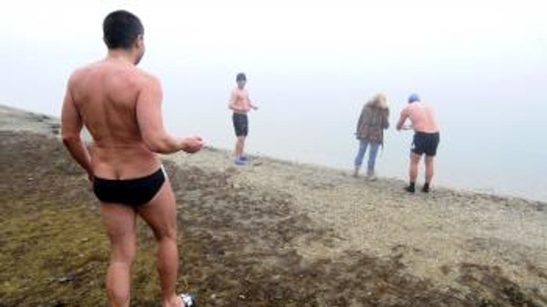 Na zlatých pieskoch plávali ľadové medvede - Medvede1