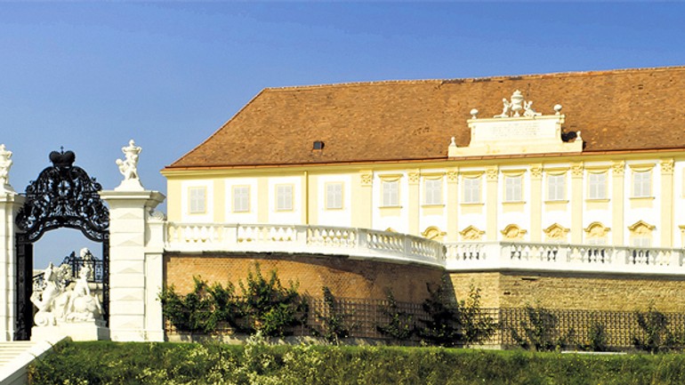 Schloss hof bude predmestím bratislavy - Pamatnik13 1