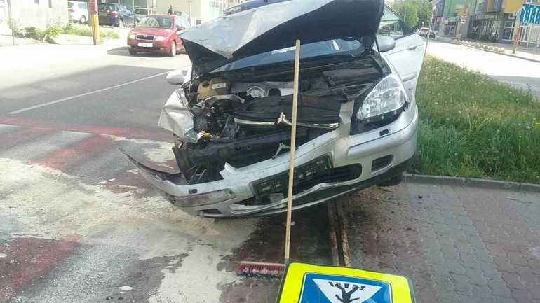 Nehoda áut na Kazanskej