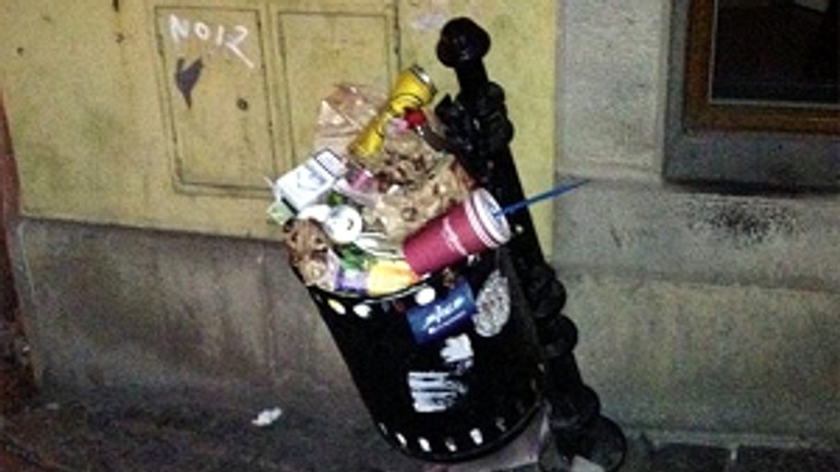 Bratislava je špinavá krásavica - odpadky_kos
