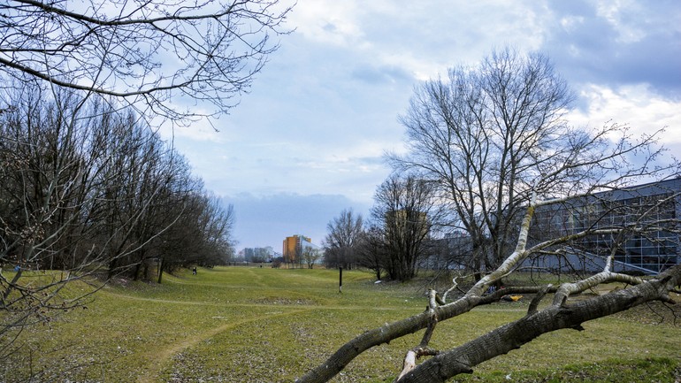 Trať - rozvojová os Petržalky