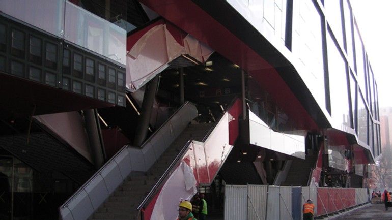 Pod ľadovou plochou budú dve telocvične aj sklady - Stadion1