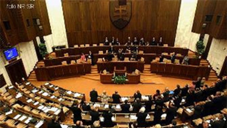 Návrh miškova na riešenie výtlkov poslancov nepresvedčil - nrsr_plenum