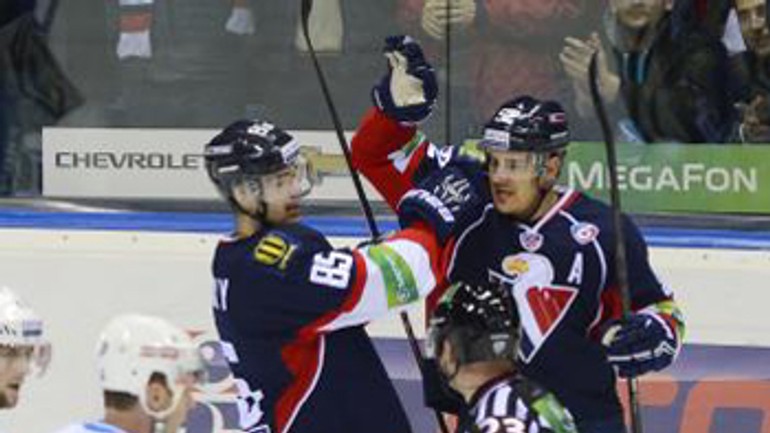 Hc slovan zdolal dinamo minsk až po samostatných nájazdoch - hcslovan_minsk