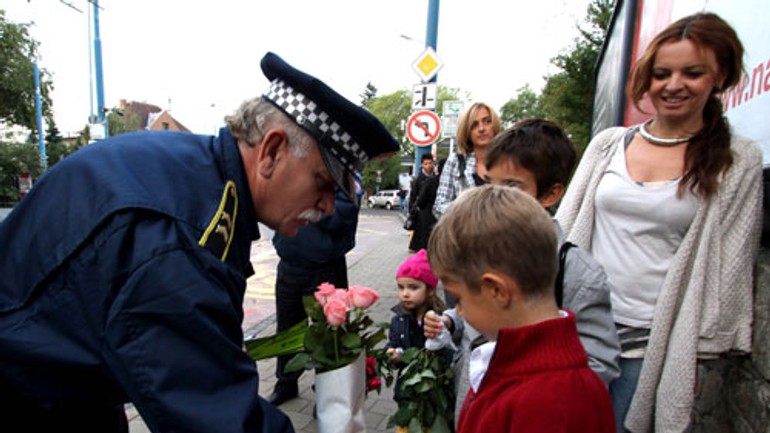 Na bezpečnosť detí dohliada polícia pri 21 školách - Mudronova skola3