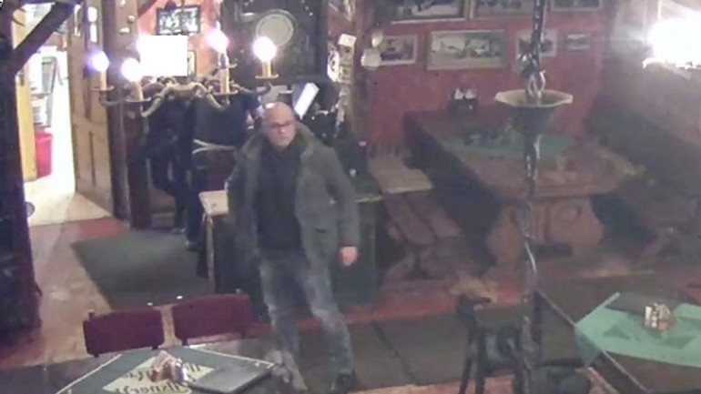 Foto: nepoznáte ich? policajti hľadajú túto dvojicu - 003