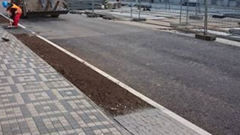 Prostredie na štúrovej pomáha zvlhčovať vodopriepustná dlažba - sturova_dlazba