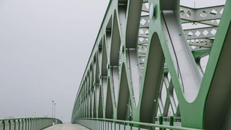 Nový starý most majú začať od stredy kolaudovať - stary_most1