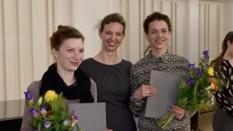 Ocenili najkrajšie knihy slovenska 2016 - t_20170504_ceny3426716