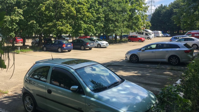 Súkromné parkovisko na Šintavskej 