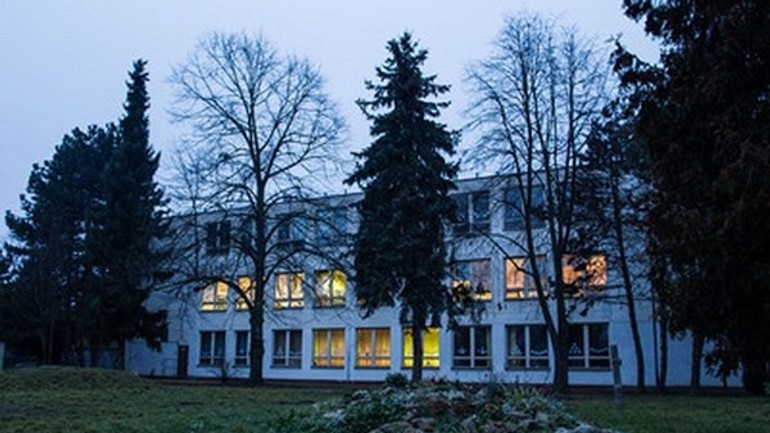 Do základnej školy v rusovciach môžu prijať len 46 prvákov - Rusovce ZŠ