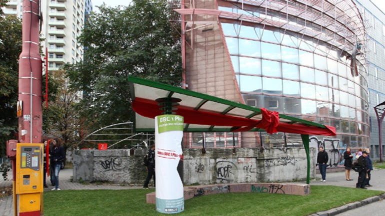 Zastávok mhd na komerčný účel v bratislave pribúda - Zastavka mhd bbcplus