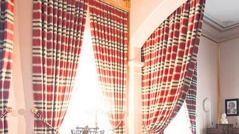 Priezvisko liszt je z nemeckého die list - Pamatnik2